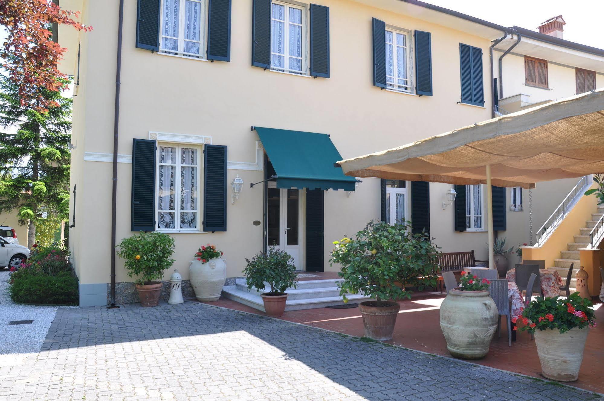 Hotel Verdesolemare Marina di Pietrasanta Exterior foto